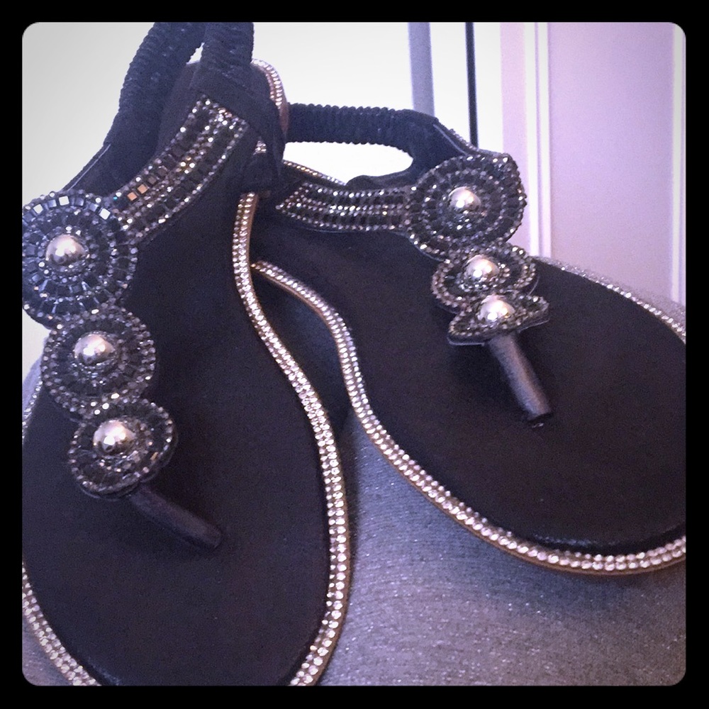 Bedazzling summer sandals